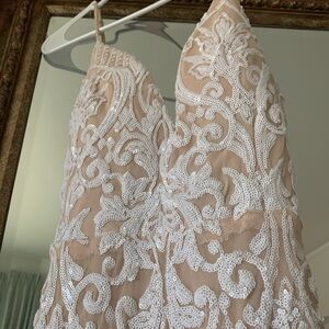 Elegant White Lace Dress